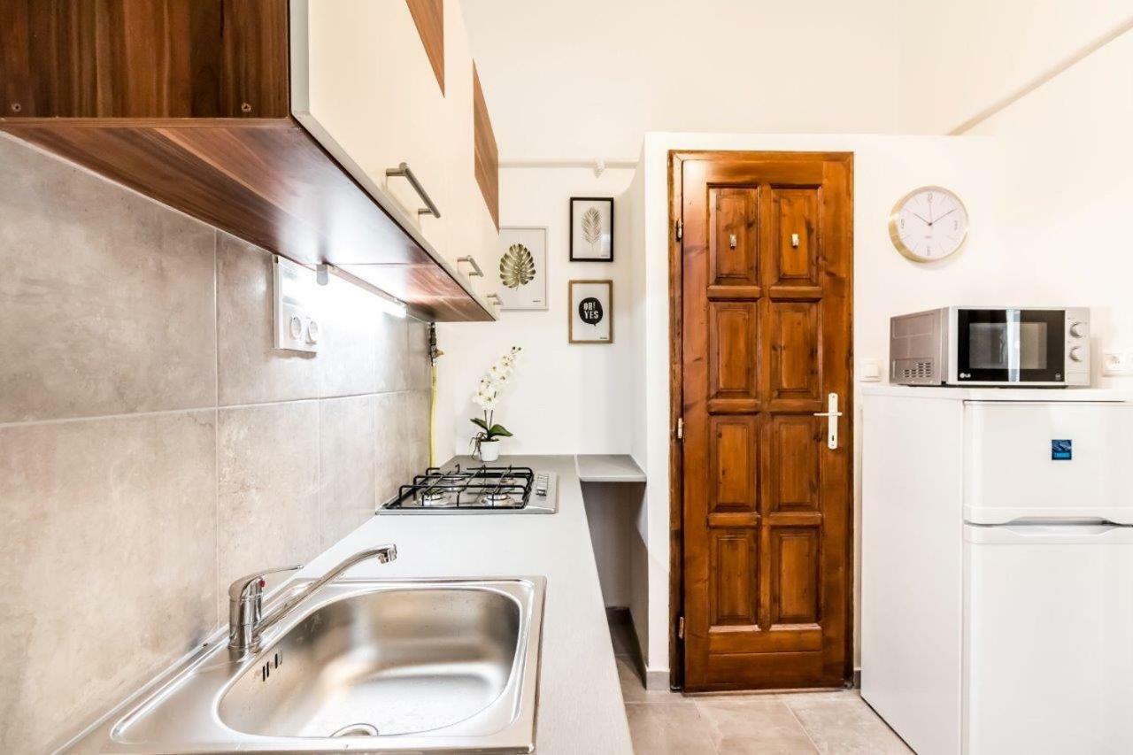 Apartment Amazon Near The Famous Party Boulevard *